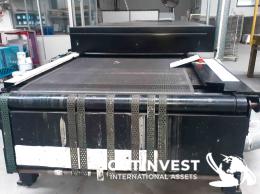 1  -  Screen printing machine with UV and heat drying
