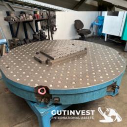 9  -  Rotating clamping table