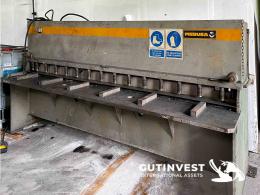 1  -  Metal shear