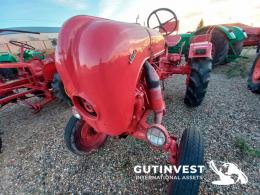 6  -  Agricultural tractor