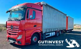 1  -  Truck with trailer 