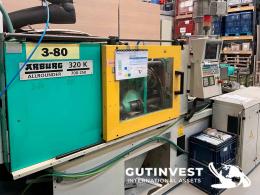 3  -  Plastic injection molding machine - 70Tn