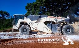 1  -  Cold recycler and soil stabiliser