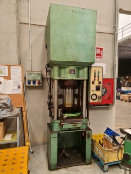7  -  Hot plate press for rubber 