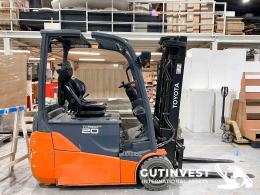 3  -  Electric forklift - 2Tn