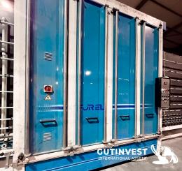 1  -  Vertical glass washing machine
