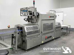 1  -  Automatic traysealing machine