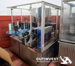2  -  Wine Bottle Labeling Machine