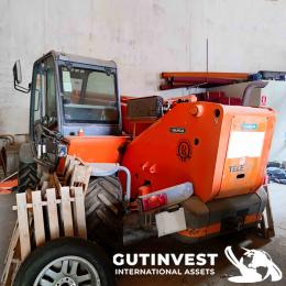 1  -  Telescopic handler 