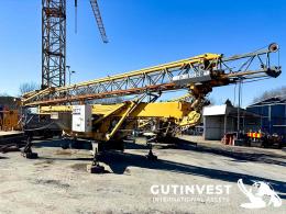 6  -  Self-erecting crane