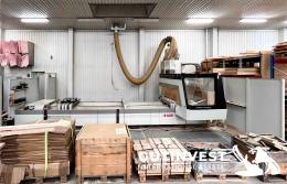 1  -  Centro de mecanizado cnc para madera - 5 ejes