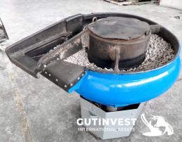 67  -  Vibrator for cleaning and polishing metal parts