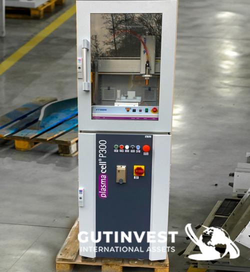 Plasma cleaning machine
