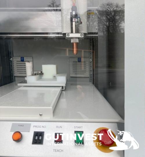 Plasma cleaning machine
