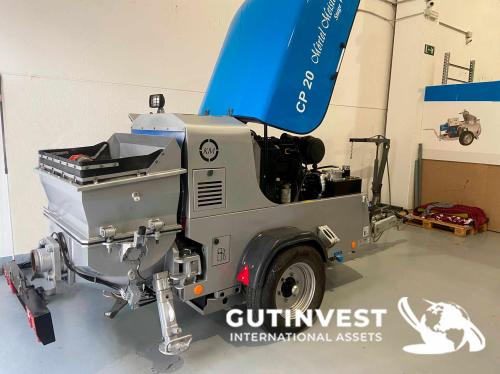 Trailer-mounted concrete pump