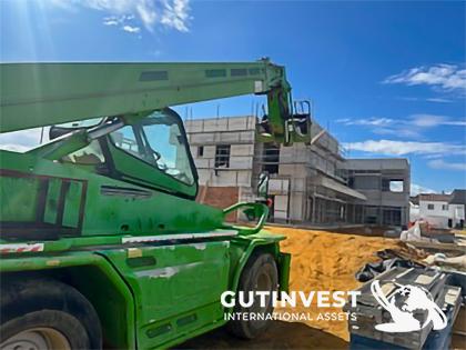 Diesel Rotating telescopic handler