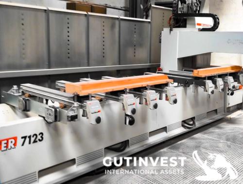 CNC machining center for wood
