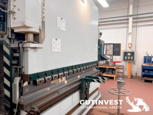 Metal Press Brake - 160Tn