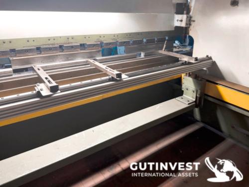 Metal Press Brake - 160Tn