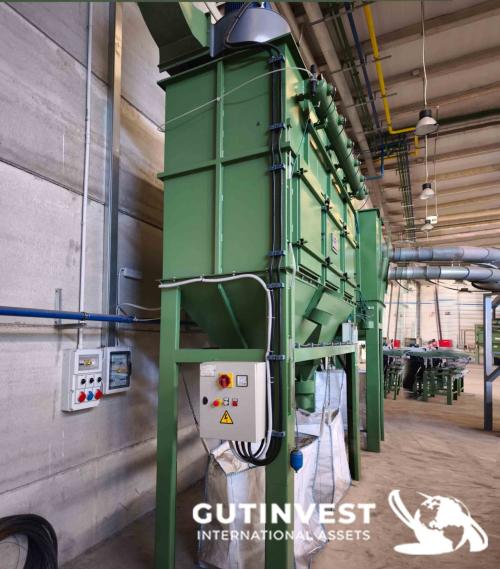 Sanding machine with dust extraction
