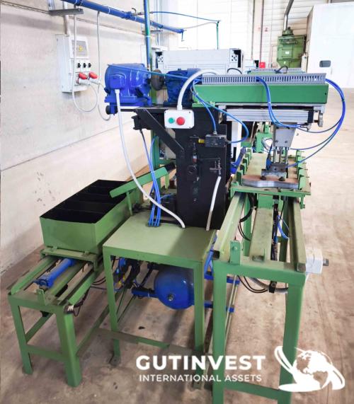 Insole bending machine