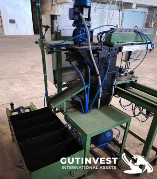 Insole bending machine