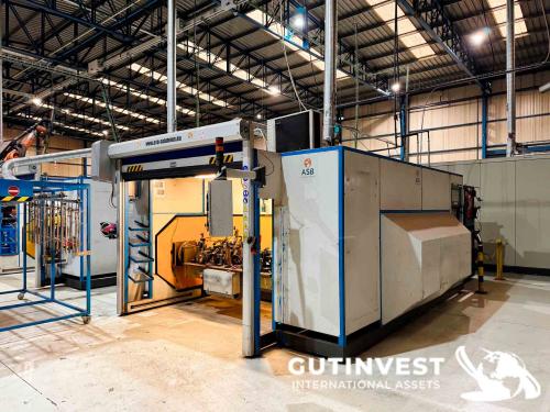 Two-robot arc welding cell unit