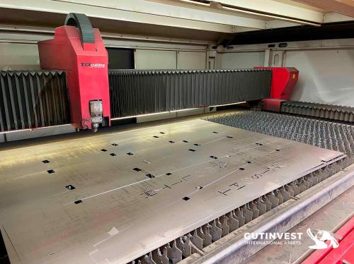 Fiber laser cutting machine 2.000W.