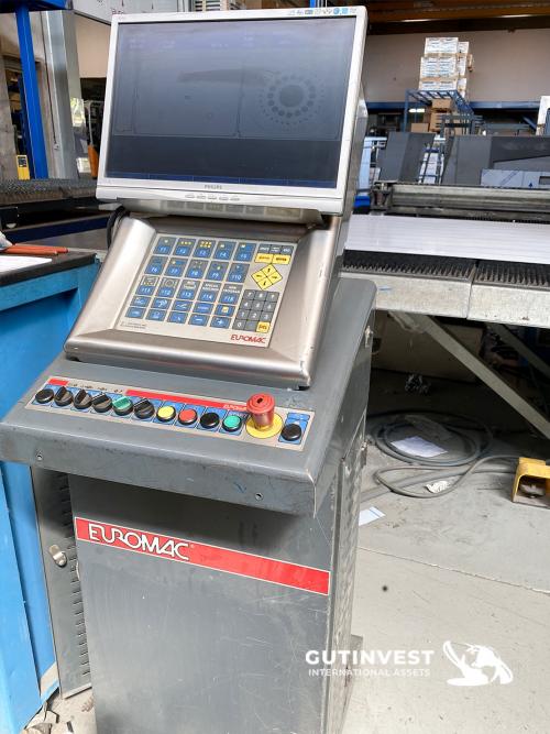 CNC punching machine