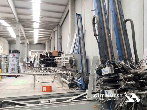 CNC 4 axis vertical welding and corner cleaning machine