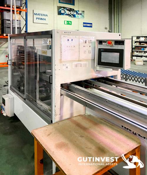Blister packaging machine