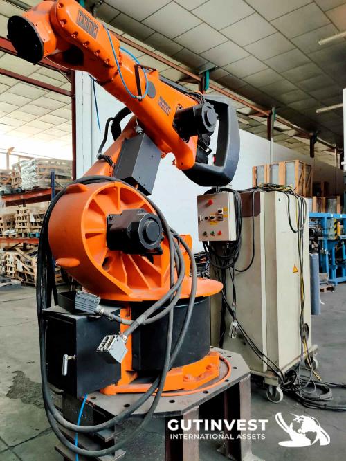Industrial robot - 6 axis