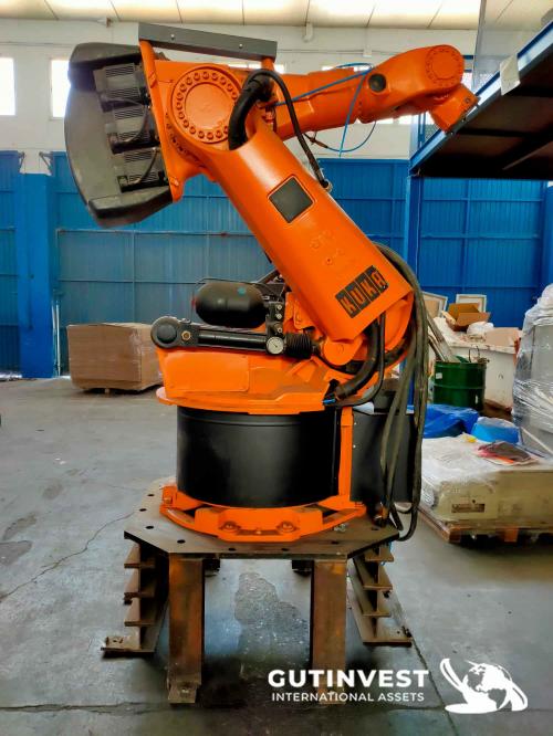 Industrial robot - 6 axis