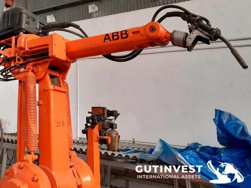Welding robot with track and turning table - 7m