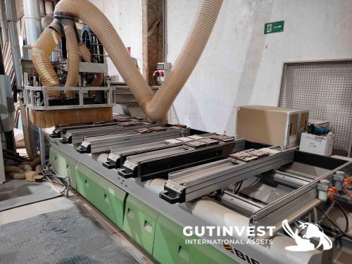 CNC machining center - Wood