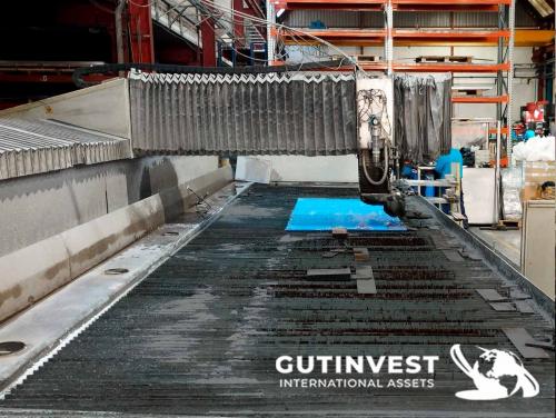 Waterjet cutting machine