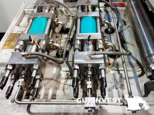 Waterjet cutting machine