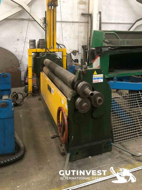 Bending roller cylinder for metal