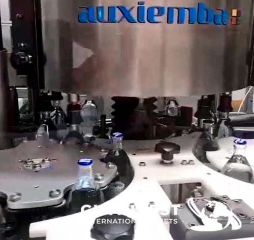 Rotary labeling machine 10.000 bottles/hour