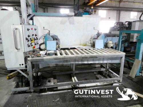 Mobile groover machine