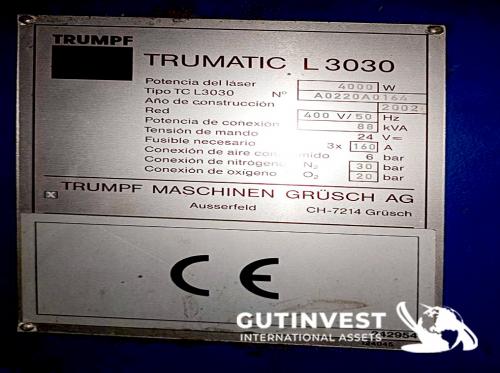 CO2 laser cutting machine