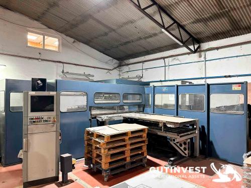 CNC panel bending machine for metalworking