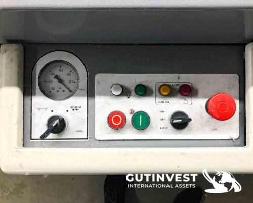  Automatic cutting machine - knitwear
