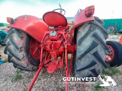 Agricultural tractor