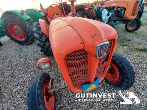 Agricultural tractor