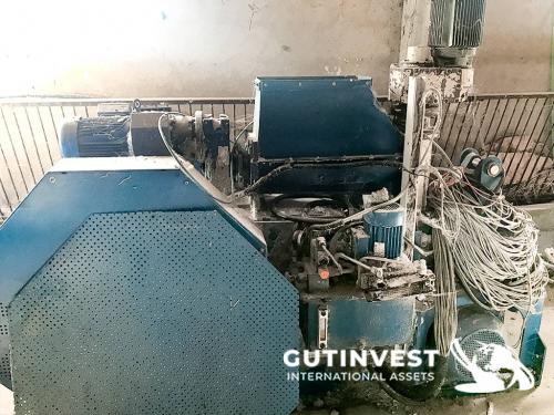(x2) Briquetting presses for wood, plastic, paper...