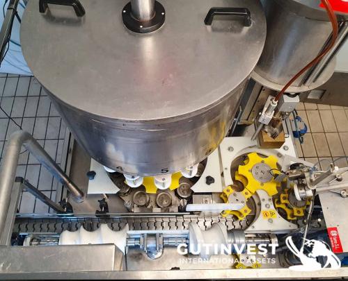 Bottling & Labeling Machine