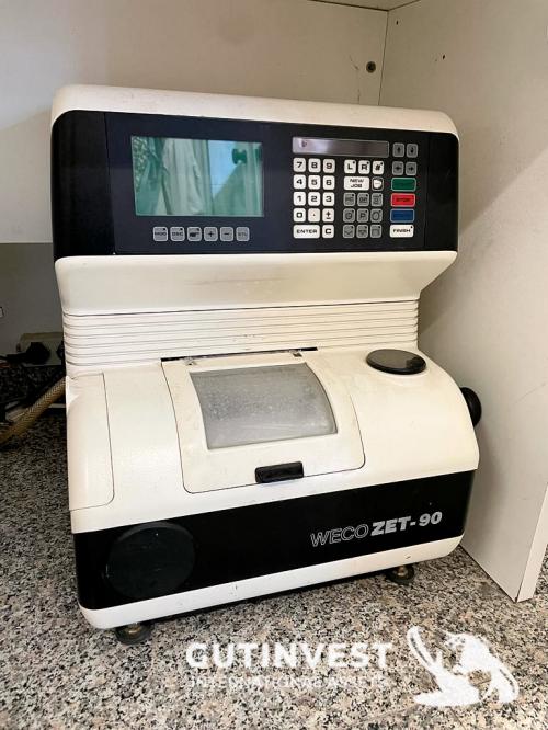 Automatic ophthalmic lens rectifier