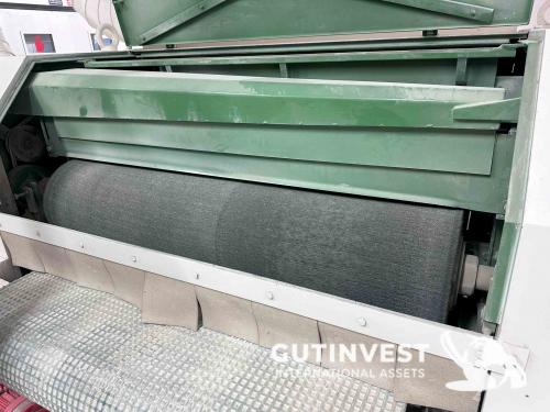 Deburring machine for wood