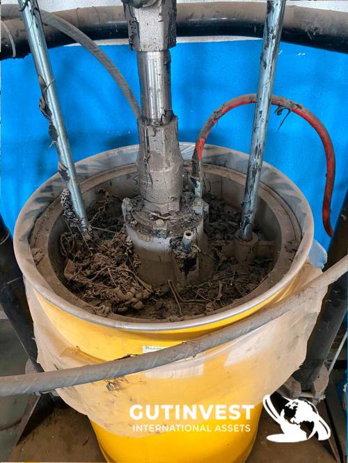 Extruder machine for glass